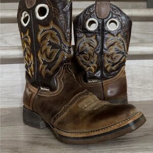 Brown Leather Western Boots with Embroidery